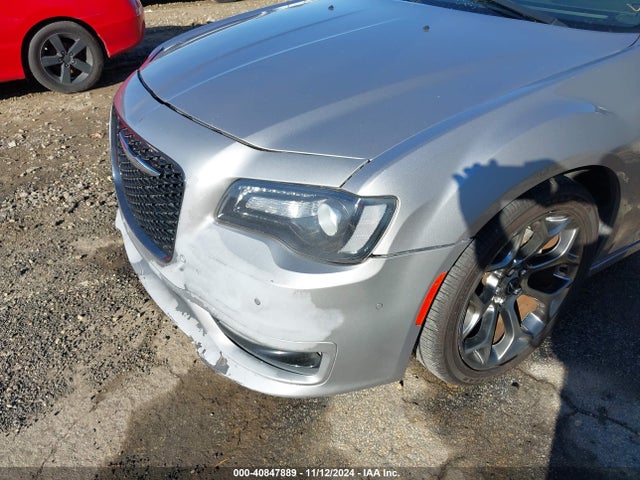 2C3CCABG6JH266533 Chrysler 300 300s