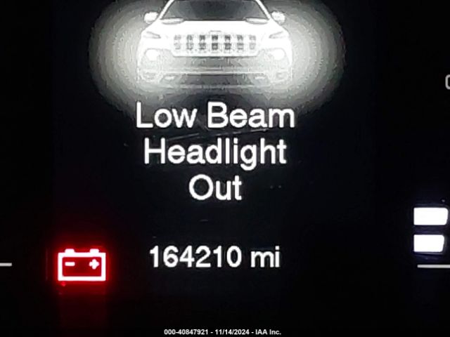 1C4PJMAB5GW246889 Jeep Cherokee Sport