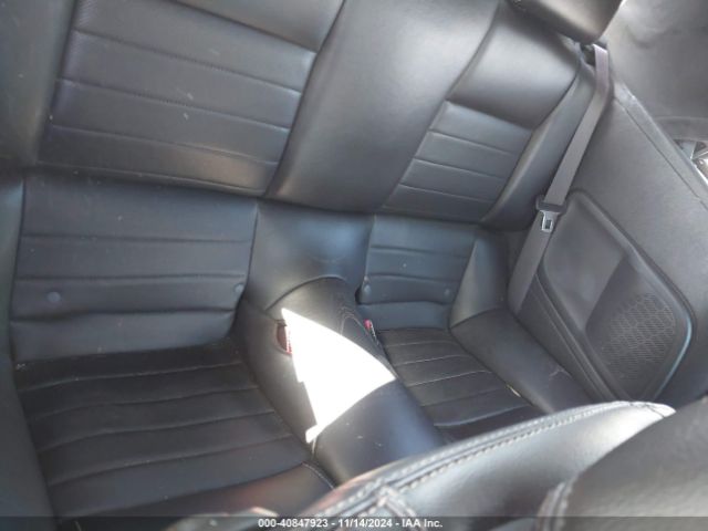 1ZVBP8EM3E5321200 Ford Mustang V6 Premium