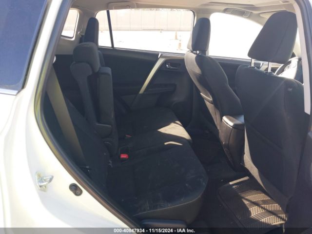 2T3WFREV3FW189930 Toyota Rav4 Xle