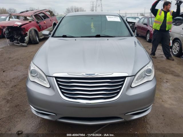 1C3CCBAB1EN123594 Chrysler 200 LX