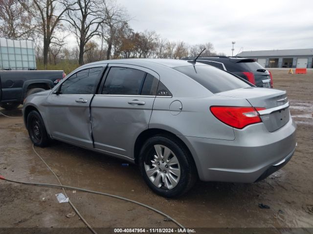 1C3CCBAB1EN123594 Chrysler 200 LX