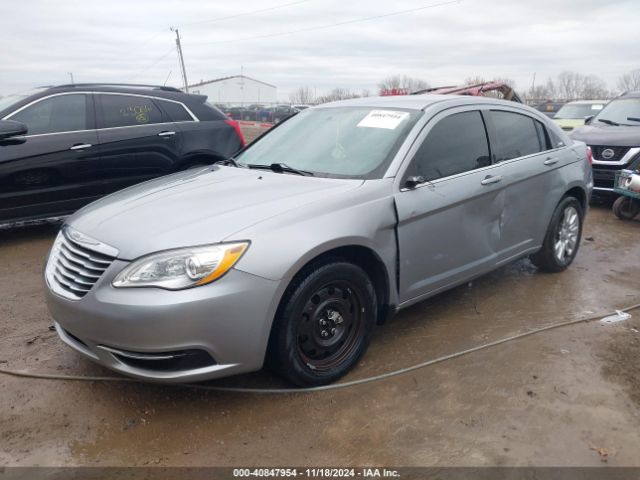 1C3CCBAB1EN123594 Chrysler 200 LX