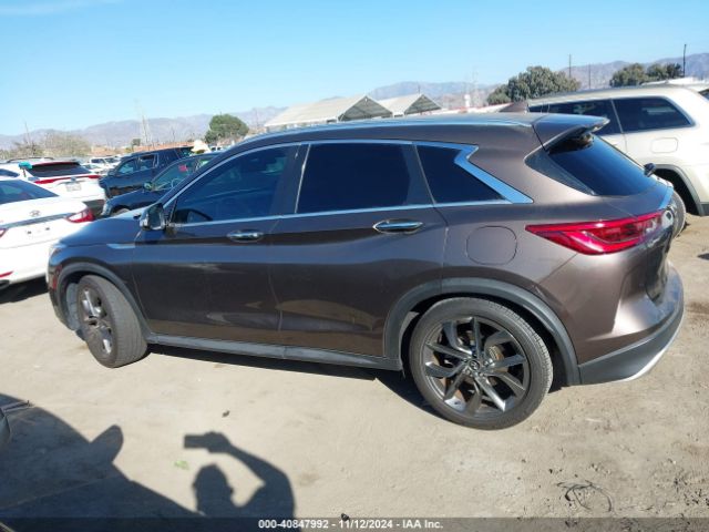 3PCAJ5M17KF104247 Infiniti Qx50 Essential