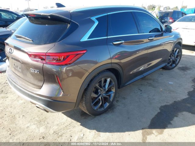 3PCAJ5M17KF104247 Infiniti Qx50 Essential