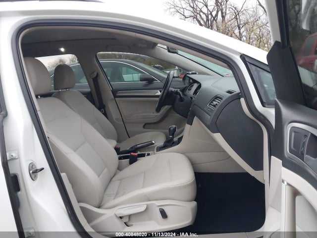 3VWC17AU3GM522730 Volkswagen Golf Sportwagen Tsi Limited Edition