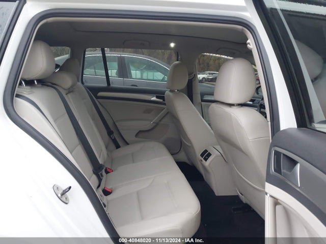 3VWC17AU3GM522730 Volkswagen Golf Sportwagen Tsi Limited Edition