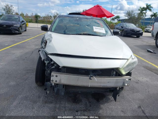 1N4AA6AP5GC423512 Nissan Maxima 3.5 Platinum