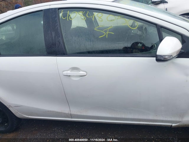 JTDKDTB3XF1113978 Toyota Prius C Two