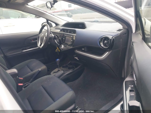 JTDKDTB3XF1113978 Toyota Prius C Two