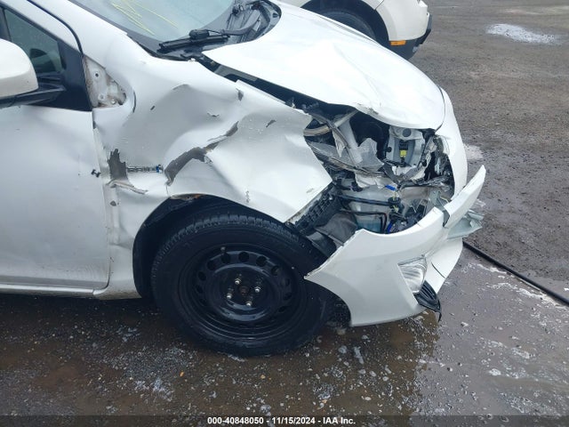 JTDKDTB3XF1113978 Toyota Prius C Two