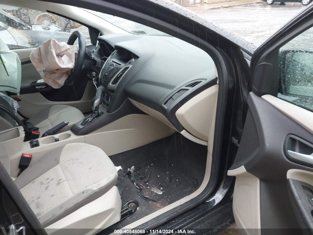 Ford FOCUS SE 2014 1FADP3K2XEL103080 Image 5