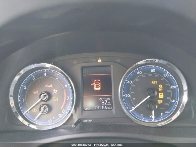 5YFBURHE5JP841045 Toyota COROLLA LE