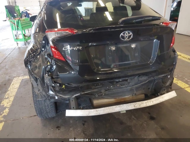 JTNKHMBX3M1107168 Toyota C-HR XLE