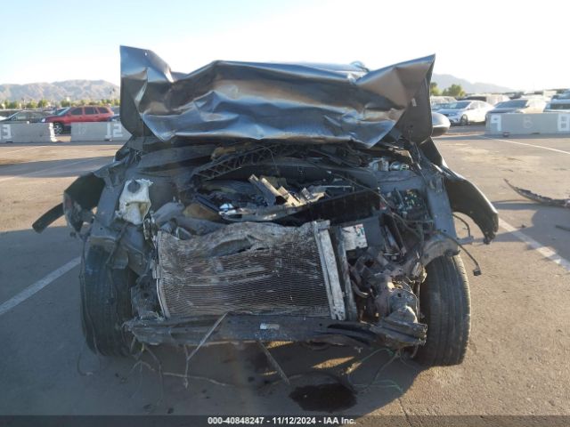 5XYPG4A50JG387396 KIA Sorento 3.3l Lx