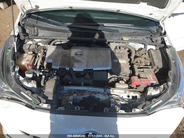 Toyota Prius Two 2016 JTDKBRFUXG3022193 Image 10