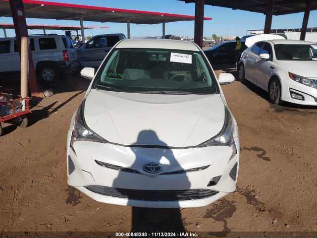 Toyota Prius Two 2016 JTDKBRFUXG3022193 Image 12