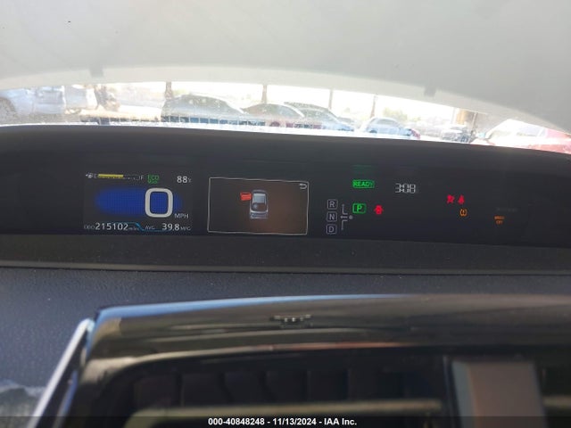 Toyota Prius Two 2016 JTDKBRFUXG3022193 Image 7