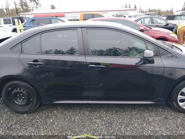 Toyota COROLLA LE 2022 5YFEPMAEXNP279876 Image 13