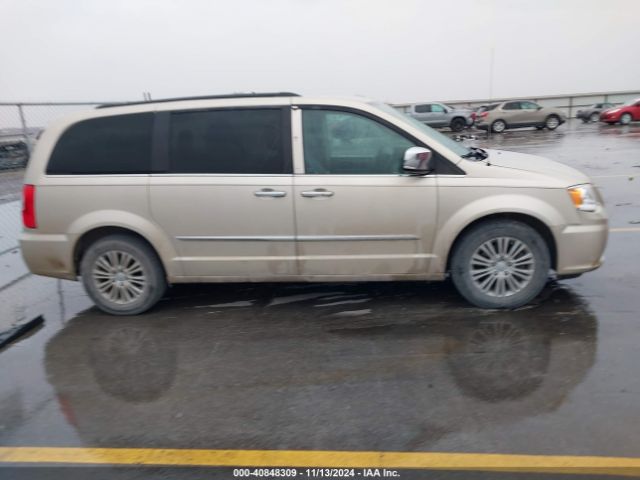 2C4RC1CG2ER464935 Chrysler Town & Country Touring-l