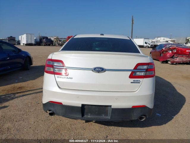 1FAHP2E89JG132665 Ford TAURUS SEL