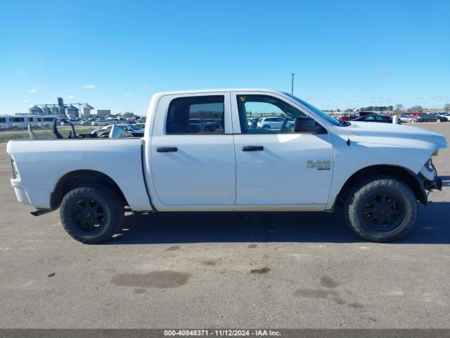 1C6RR7KT8KS598852 RAM 1500 Classic Tradesman  4x4 5'7 Box