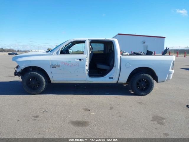 1C6RR7KT8KS598852 RAM 1500 Classic Tradesman  4x4 5'7 Box