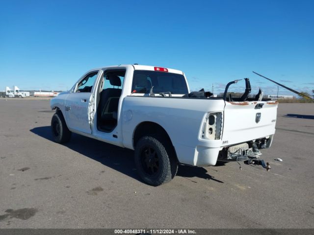 1C6RR7KT8KS598852 RAM 1500 Classic Tradesman  4x4 5'7 Box