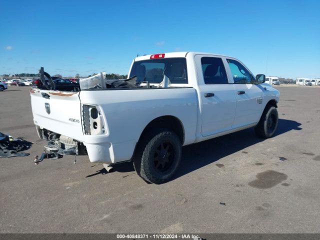 1C6RR7KT8KS598852 RAM 1500 Classic Tradesman  4x4 5'7 Box