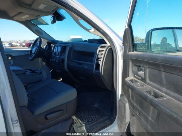 1C6RR7KT8KS598852 RAM 1500 Classic Tradesman  4x4 5'7 Box