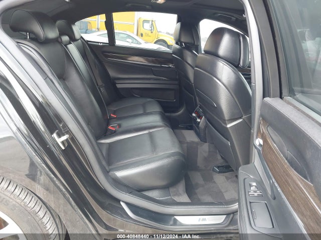 2012 Bmw 750i Xdrive მანქანა იყიდება აუქციონზე, vin: WBAKC6C57CC396275, აუქციონის ნომერი: 40848440