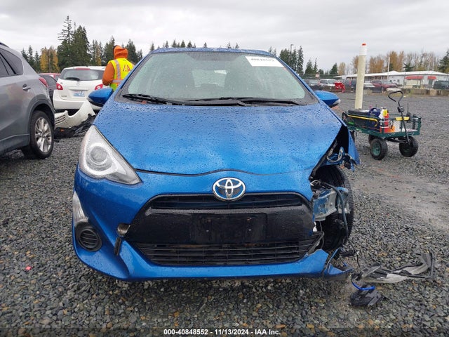 JTDKDTB36F1113346 Toyota Prius C Two
