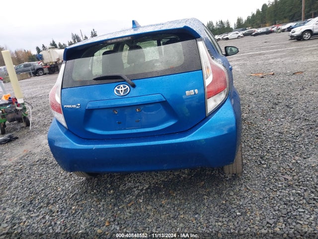 JTDKDTB36F1113346 Toyota Prius C Two