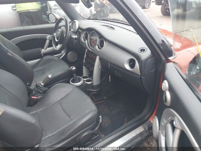 2005 MINI COOPER WMWRF33495TF61499 Photo 4