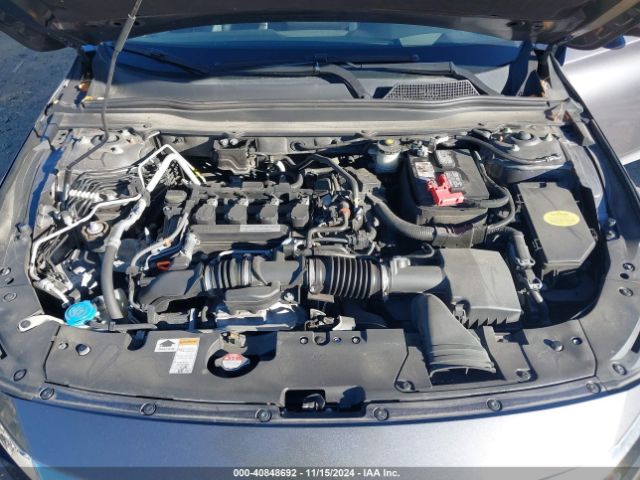 1HGCV1F96JA105780 Honda Accord Touring
