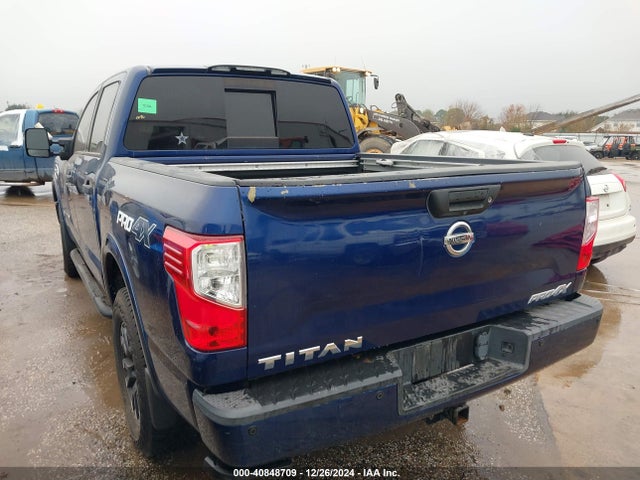 Nissan Titan Pro-4x 2017 1N6AA1E52HN562196 Image 3