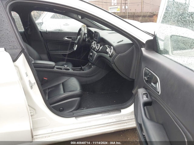 Mercedes-Benz CLA 250 2014 WDDSJ4EB8EN157685 Image 5