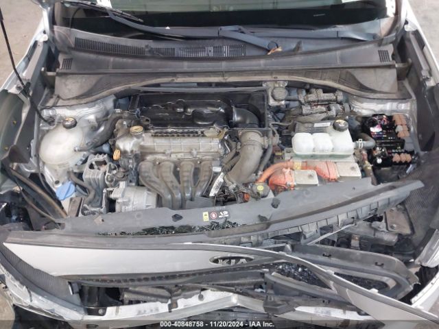 KNDCB3LC2K5231437 KIA NIRO LX