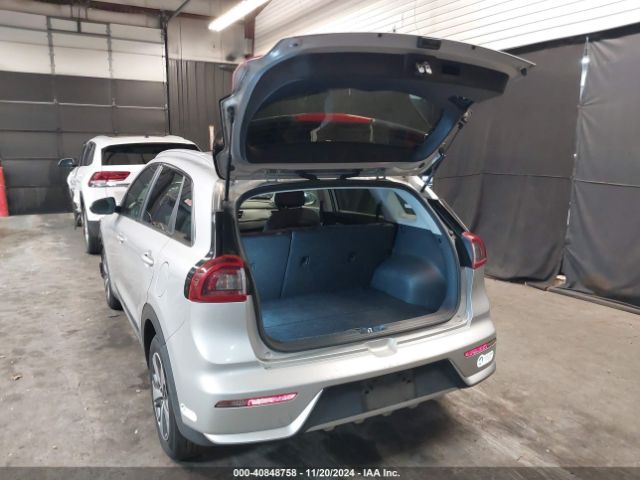 KNDCB3LC2K5231437 KIA NIRO LX