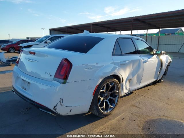 2C3CCABG8GH198213 Chrysler 300 300s