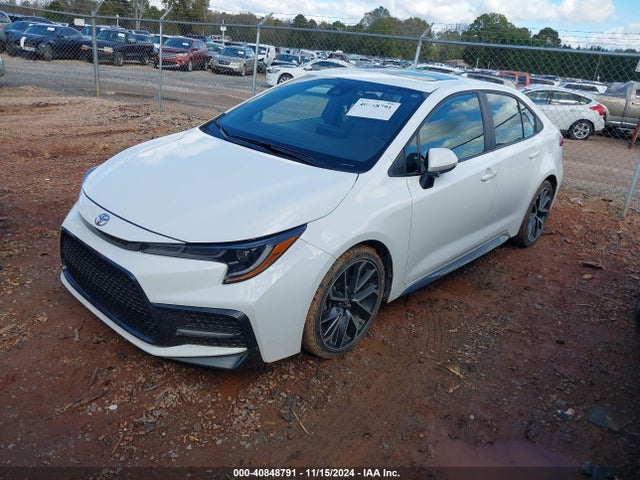 Toyota COROLLA SE 2022 5YFP4MCE7NP133031 Image 2