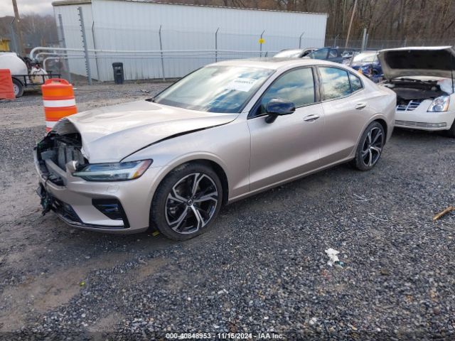 2023 VOLVO S60 7JRL12TW9PG254749 Photo 1