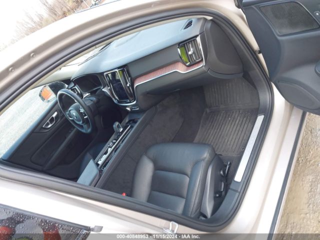 2023 VOLVO S60 7JRL12TW9PG254749 Photo 4