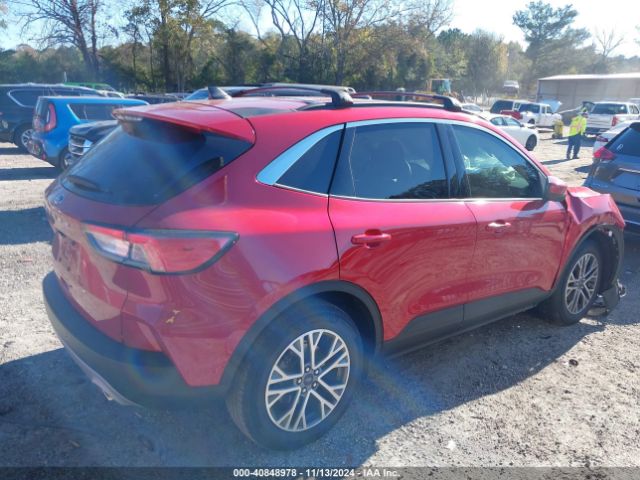 1FMCU0H68NUA90178 Ford ESCAPE SEL