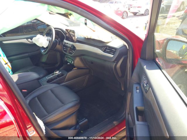 1FMCU0H68NUA90178 Ford ESCAPE SEL
