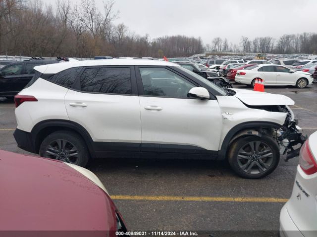 KNDEPCAA0M7144865 KIA Seltos Lx