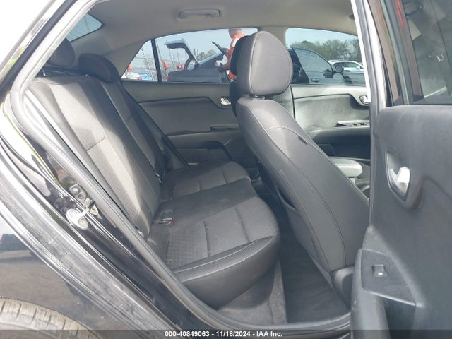 KIA RIO S 2018 3KPA24AB3JE125346 Image 8
