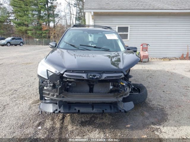 JF2SKAPC2PH435673 Subaru Forester Limited