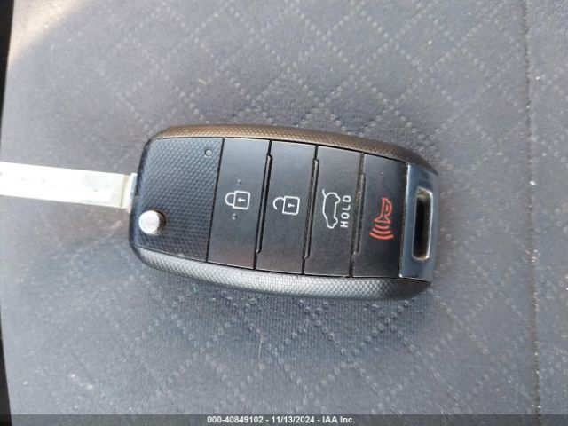 5XYPGDA36GG110307 KIA Sorento 2.4l Lx