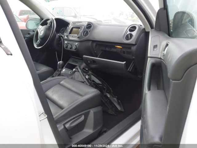WVGAV7AX7GW523545 Volkswagen TIGUAN S